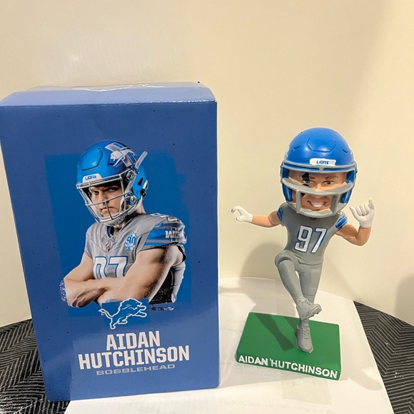 Detroit Lions 2023 Aidan Hutchinson One of A Kind Collectors Edition Bobblehead - Picture 11 of 12